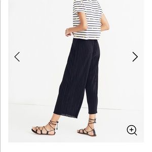 NWT Texture &Thread Micro-pleat Wide Leg Pant